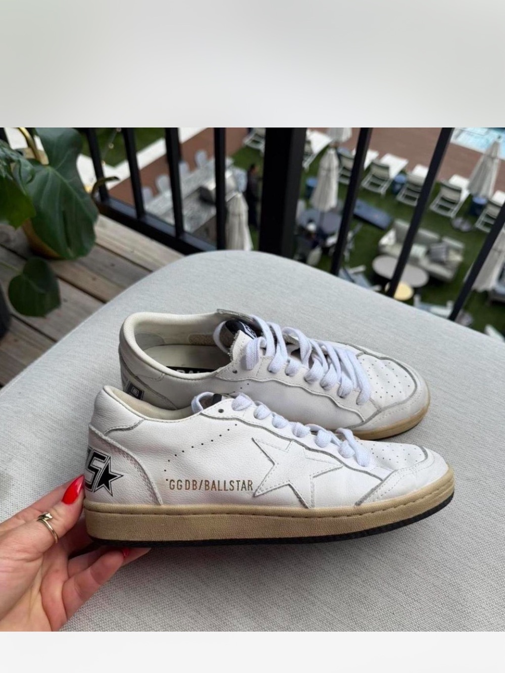 Golden Goose White Leather Low-Top Sneakers with Star Detail